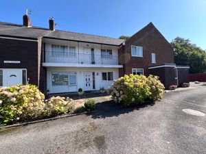 Photo 11- click for photo gallery